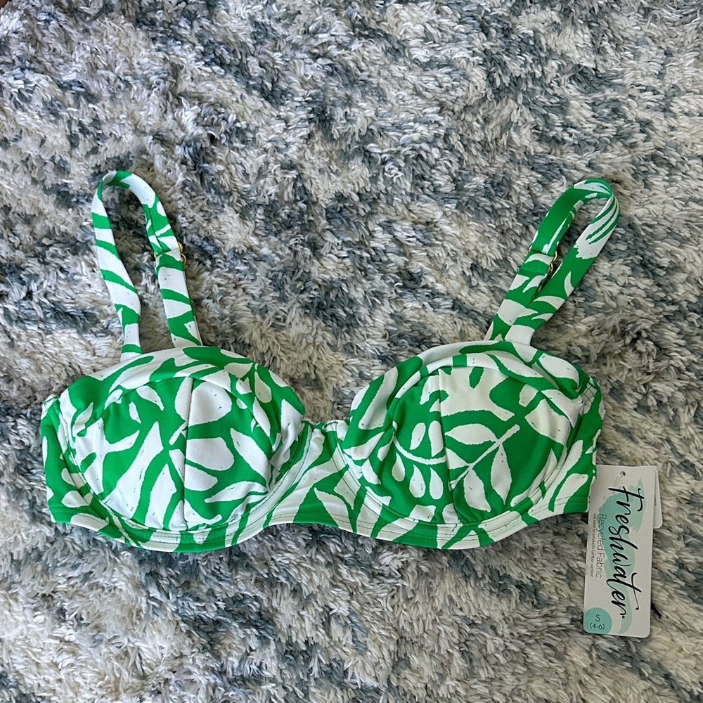 Freshwater Green and White Bikini Top Women’s Small (4-6)